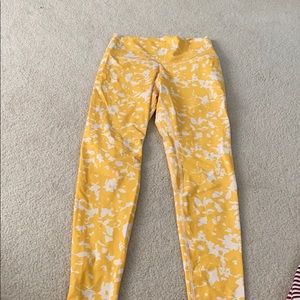 Yellow leggings